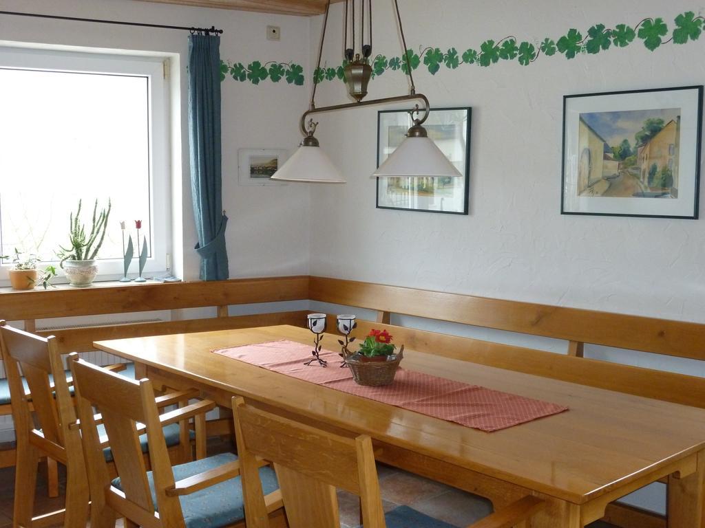 Weingut-Brennerei-Gaestehaus Emil Dauns Reil Quarto foto